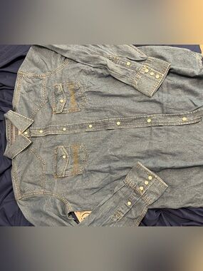 Men's Casual Denim Button-Down Shirt in Gray